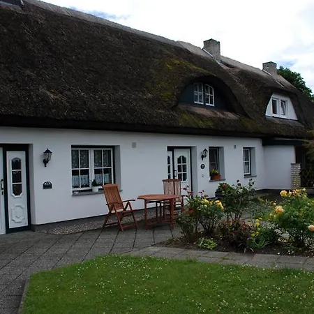 Unterm Reetdach Apartman *