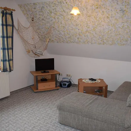 Apartman Unterm Reetdach Posewald